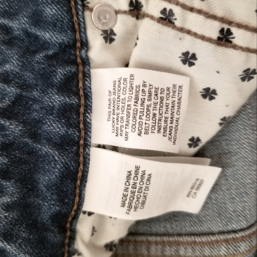Lucky Brand size 4 distressed jeans - Picture 2 of 5